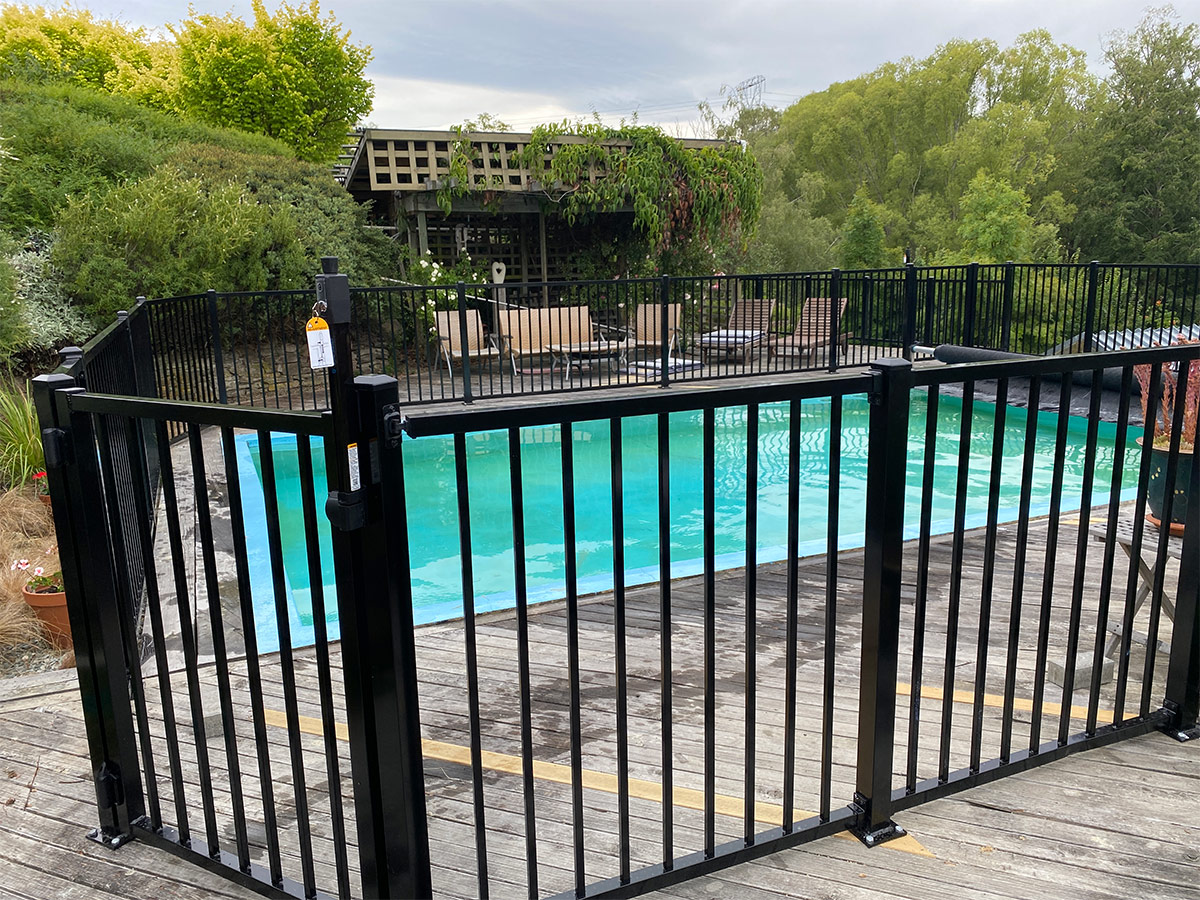Site Contracting Pool & Patio Gates